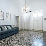 L' Angolo Di Lucia Appartement *