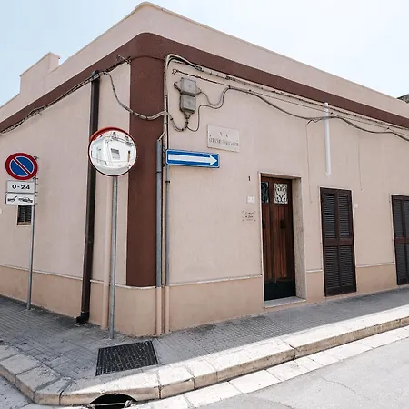 L' Angolo Di Lucia * Mesagne