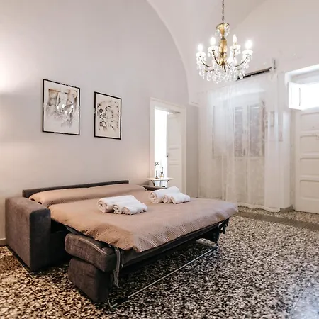 L' Angolo Di Lucia Mesagne